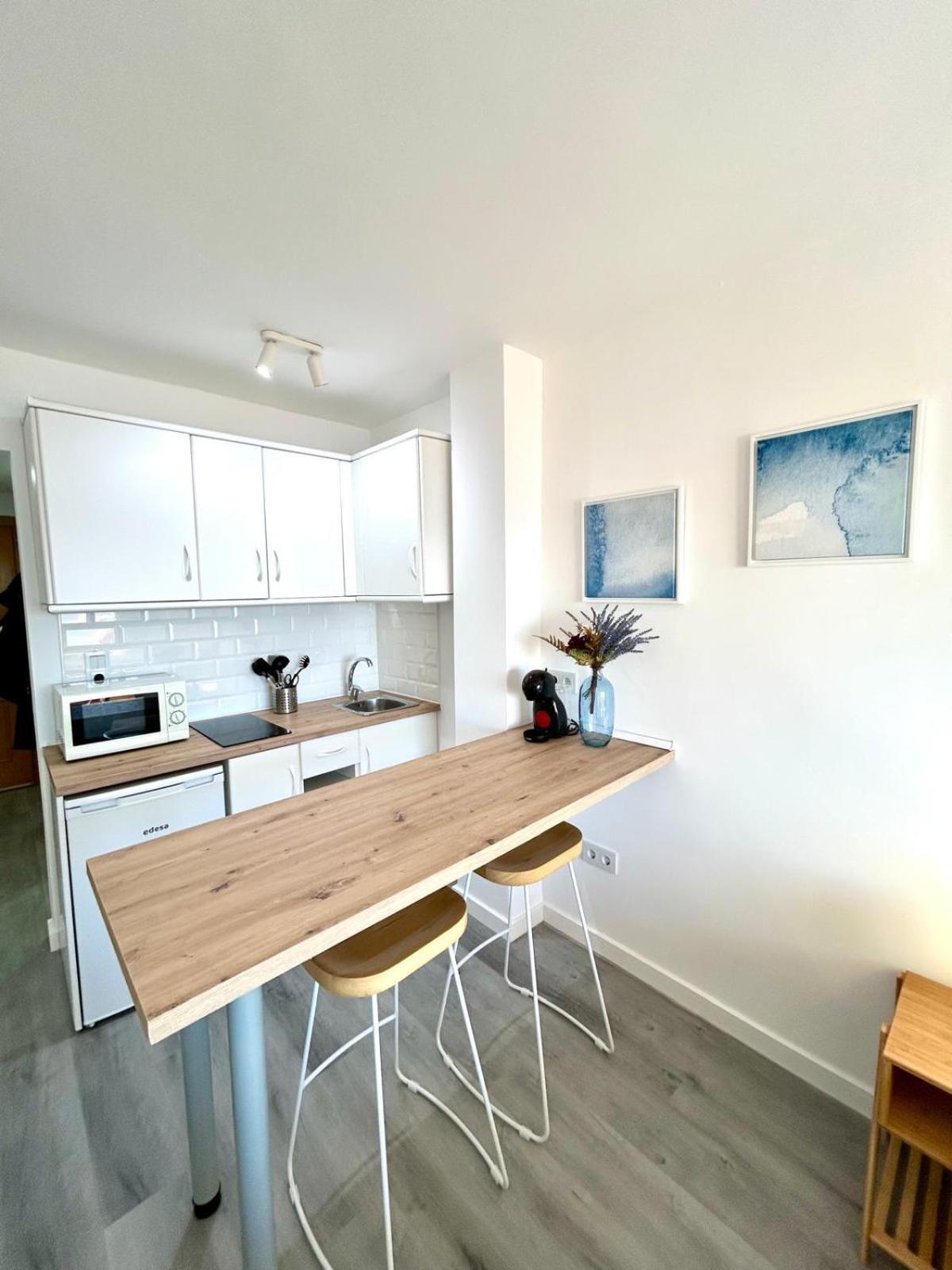 푸엔히롤라 Stella Maris - Amazing Frontal Sea Views With Pool & Terrace By 10Tosea 아파트 외부 사진