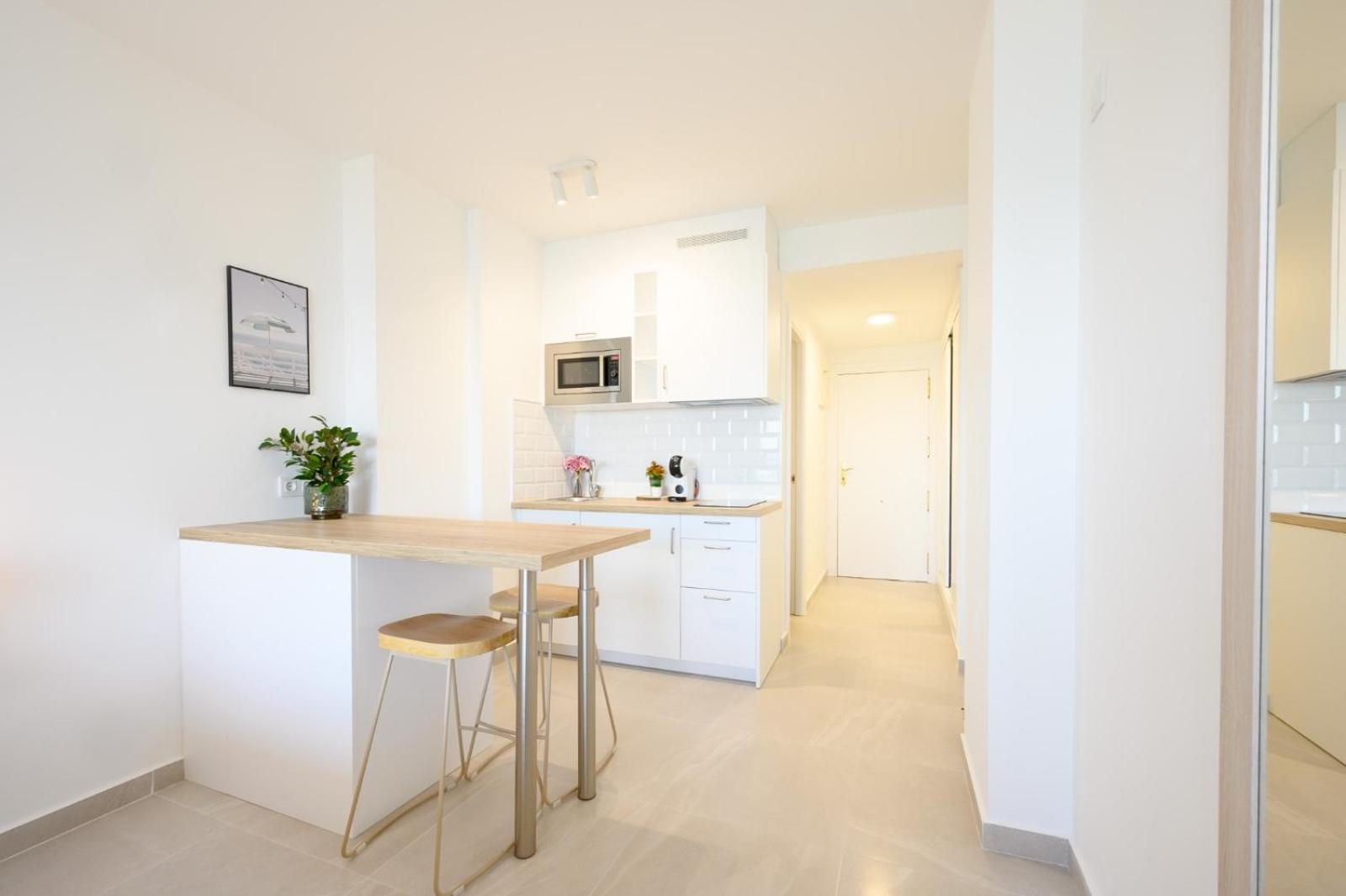 푸엔히롤라 Stella Maris - Amazing Frontal Sea Views With Pool & Terrace By 10Tosea 아파트 외부 사진