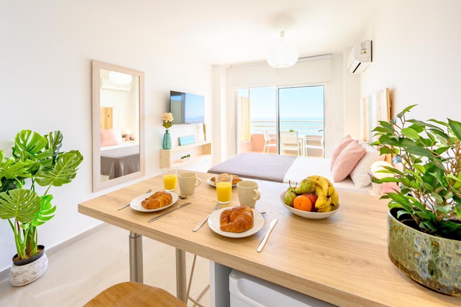 푸엔히롤라 Stella Maris - Amazing Frontal Sea Views With Pool & Terrace By 10Tosea 아파트 외부 사진